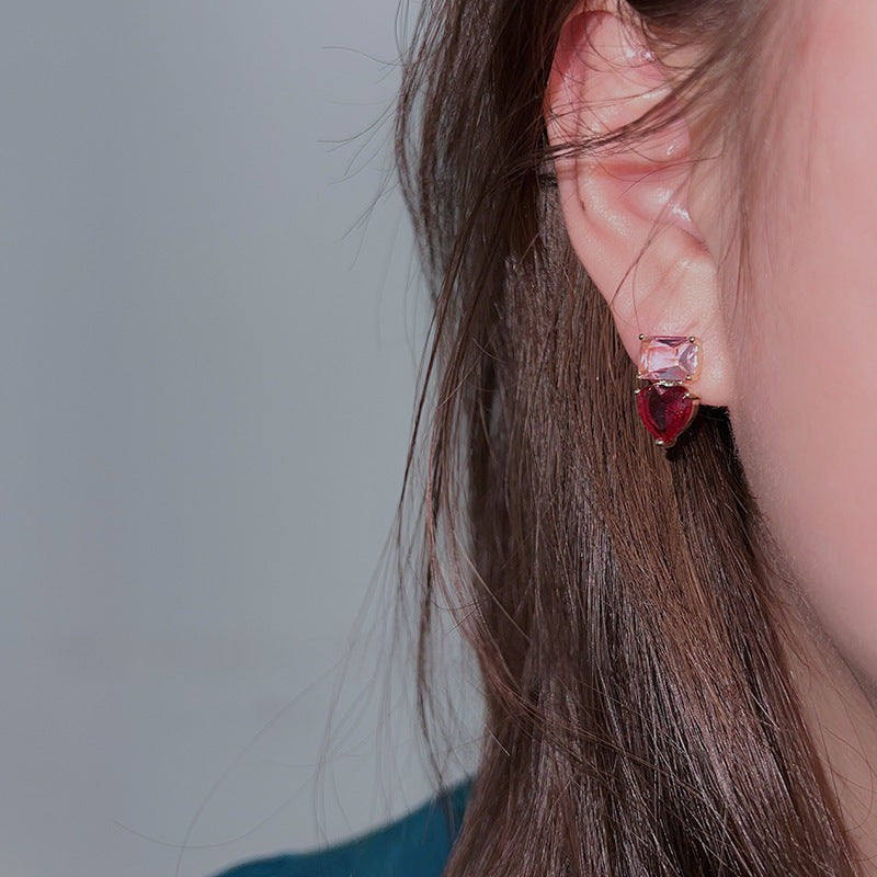 Heart-Shaped Coil Ear Clip